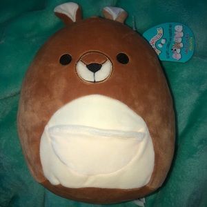 KEELY THE KANGAROO 8 INCH SQUISHMALLOW BNWT